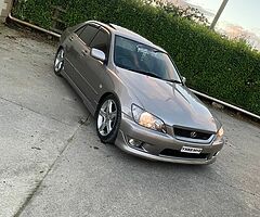 Is200 LE - Image 3/3