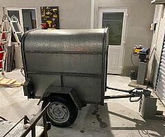 Lovely trailer fully galvanised frame