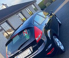2011 Ford Fiesta - Image 4/10