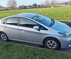Toyota Prius Hybrid 2012 - Image 5/10
