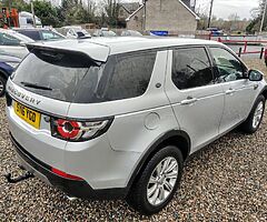 2016 Land Rover Discovery Sport - Image 5/10