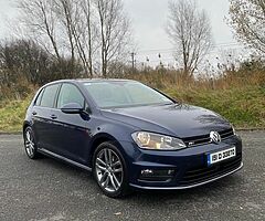 151 Volkswagen gold R-line