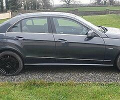 For sale Mercedes e200 cdi avangarde model