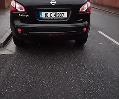 Nissan qashqai 2010