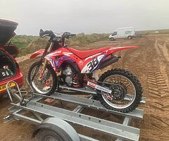 2003 Honda CR - Image 3/3