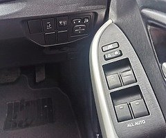 Toyota prius - Image 5/6