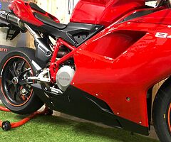 2009 Ducati Superbike - Image 8/10
