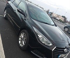 Car - Image 6/10