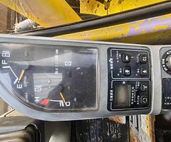 Sumitomo 135-2 Zero Swing Excavator / Digger - Image 8/10