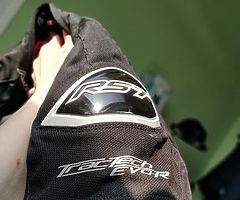 RST Tractech Evo-R Motorbike Jacket Size UK 42