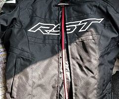 RST Tractech Evo-R Motorbike Jacket Size UK 42 - Image 3/3