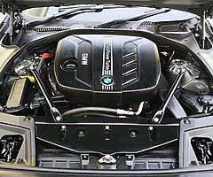 2012 BMW 5 Series - Image 5/10