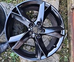 18 inches black A5 alloys 5×112 - Image 4/7