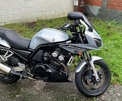 Yamaha Fazer 600