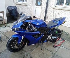 Mint 05 r1 .recently serviced. New chain and sprockets. Power commander. Damper. New end cans.