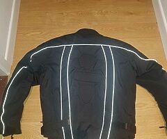 Motorcycle jacket 2xl - Image 3/3