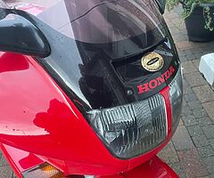 1992 Honda VFR - Image 3/10