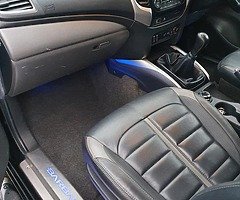 2016 Mitsubishi L200 - Image 10/10