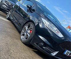 Swaps mk7 st mountune