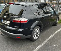 ford s max titanium