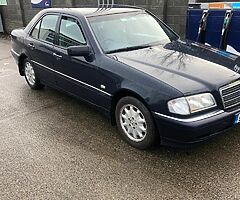 Mercedes C180. Automatic. - Image 8/8