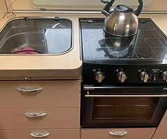 Hobby carvan - Image 5/9