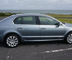 Skoda Superb - Image 4/8