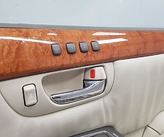 Lexus LS430 - Image 6/10