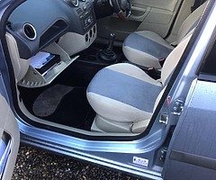 2006 Ford Fiesta