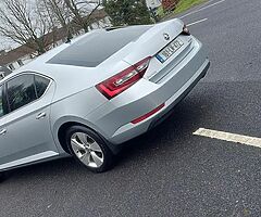 Skoda  Superb 2016 - Image 3/10