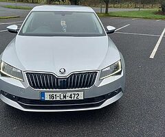 Skoda  Superb 2016 - Image 6/10
