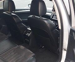 Skoda  Superb 2016 - Image 9/10