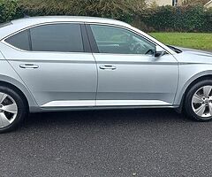 Skoda  Superb 2016 - Image 10/10