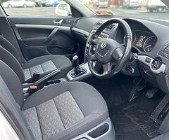 2012 Skoda octavia 1.6 tdi greenline nct & tax - Image 5/8