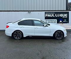 2017 BMW Series 3 - Image 6/10