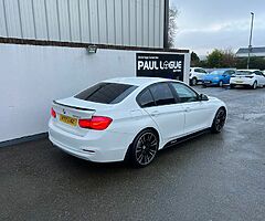 2017 BMW Series 3 - Image 10/10