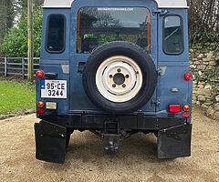 Land Rover Defender 90 - Image 4/7