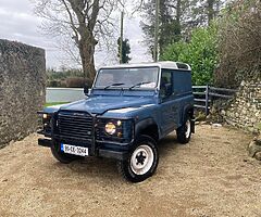 Land Rover Defender 90 - Image 7/7