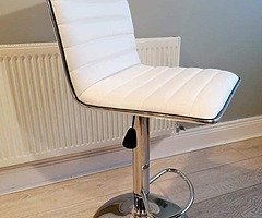 2x brand new bar stools in the box - Image 5/9