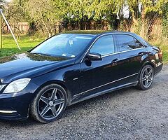 2012 Mercedes Benz E220 cdi - Image 7/7