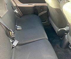 Toyota Yaris - Image 8/8