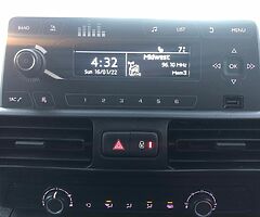 211 PEUGEOT PARTNER - Image 9/10