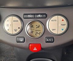 Automatic Nissan Micra 1.2 - Image 7/10