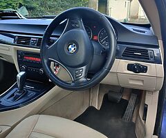 E92 BMW 325 - Image 4/8