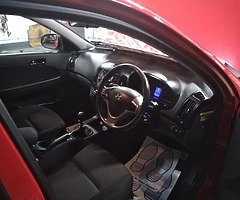 Hyundai i30  2008  1.4 petrol - Image 4/10