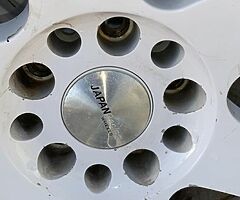 Jr3s