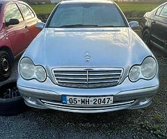 Mercedes c 200. ONLY PARTS