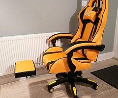 High quality brand new gaming chair
National shipping €15