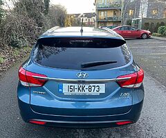2015 Hyundai i40 1.7 Diesel Executive Estate
Nct 06/2023 Tax 07/2022 - Image 4/8