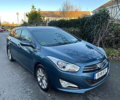 2015 Hyundai i40 1.7 Diesel Executive Estate
Nct 06/2023 Tax 07/2022 - Image 8/8